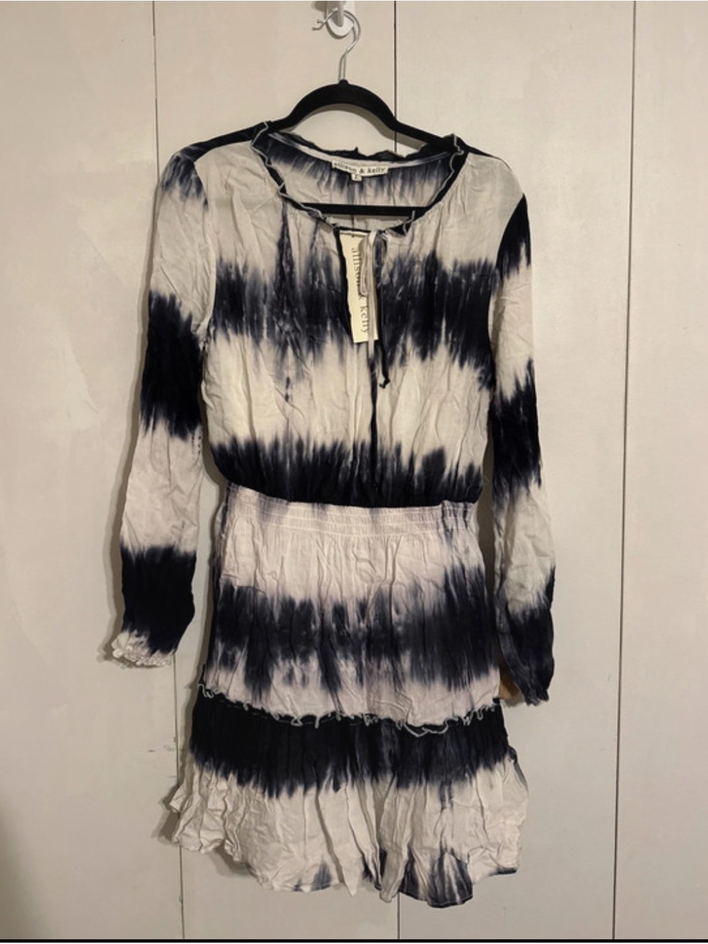 NWT- Allison & Kelly Tie-Dye Long Sleeve Smocked festival Dress - Navy & White